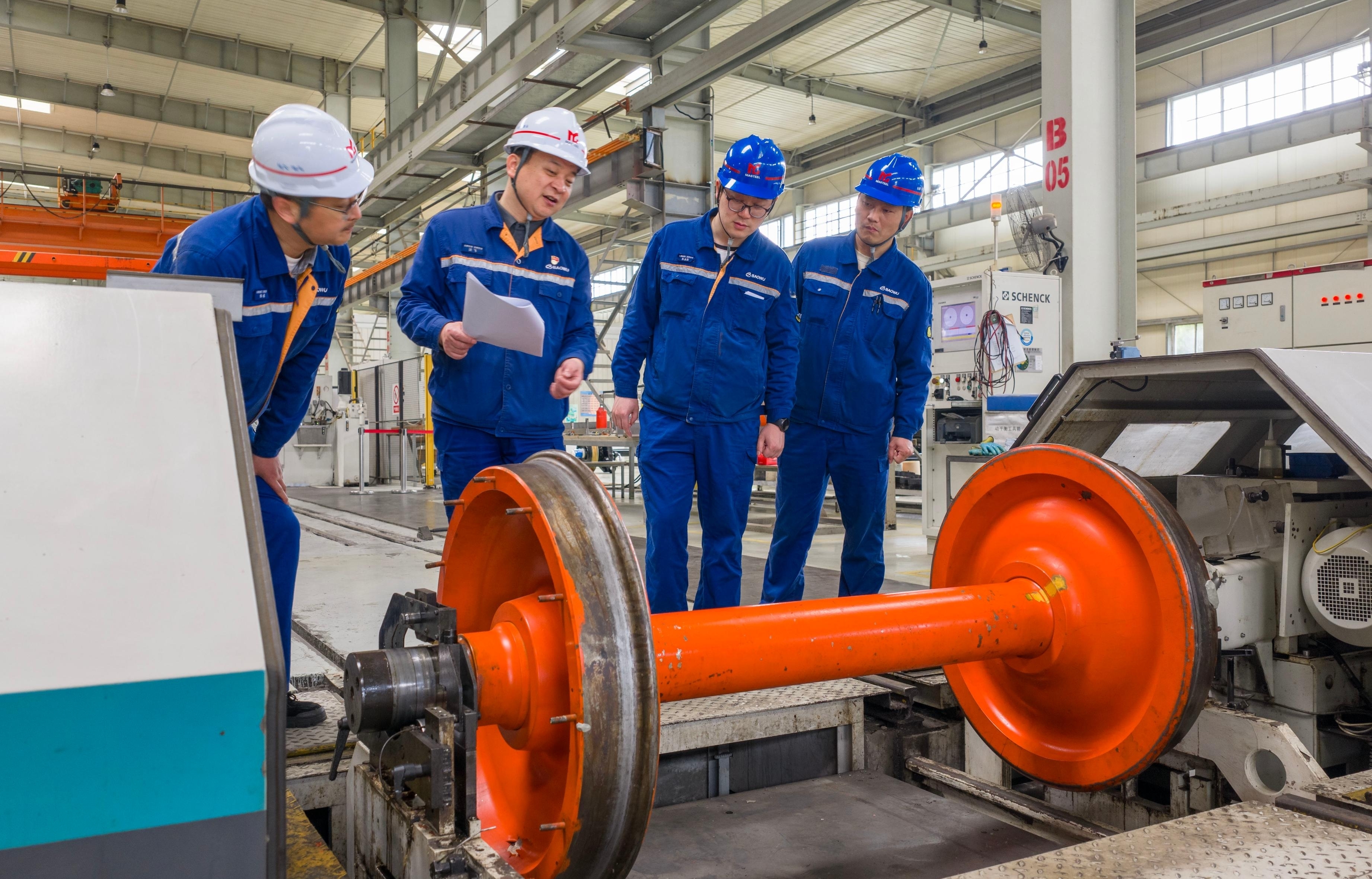 【精益求精铸匠心】沈飞：让中国高铁穿上国产“跑鞋”