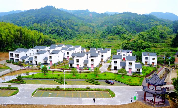 大湾组易地扶贫安置点。（金寨县委宣传部供图）