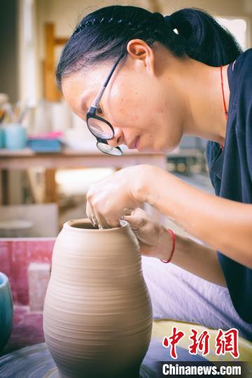 点击进入下一页