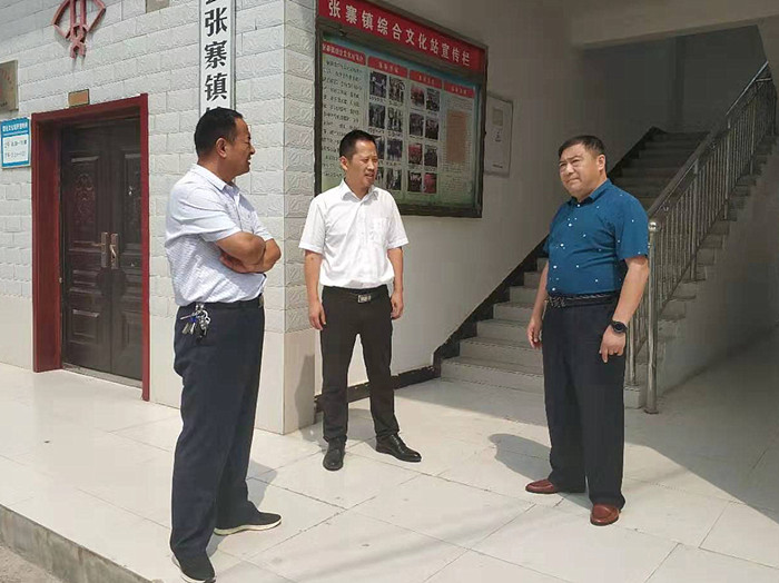 阜南县文化局到张寨镇检查照2